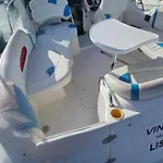 Ботель Expo Barco Lancha H33 Лиссабон